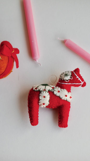 Beeswax Candles Box of 12 Rose