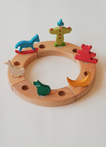 Decorative Figure Pecking Bird