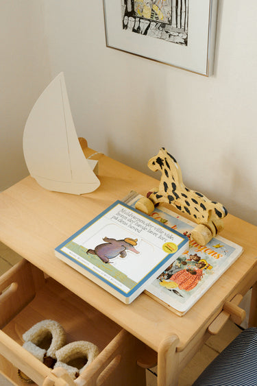 Muldvarpen, der ville vide, hvem der havde lavet lort på dens hoved